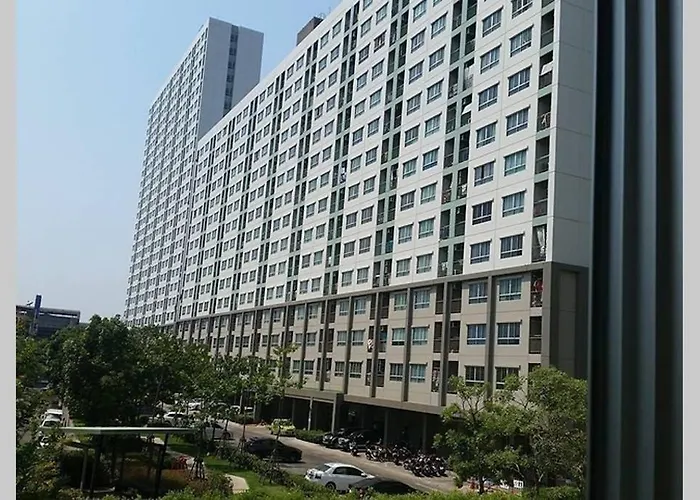 Apartment Near Ramkhamhaeng 60, Lam Sali Mrt